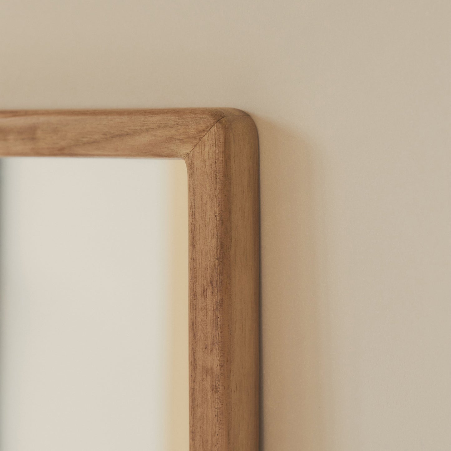 Arden - Specchio Intero in Legno Chiaro 140cm x 45cm