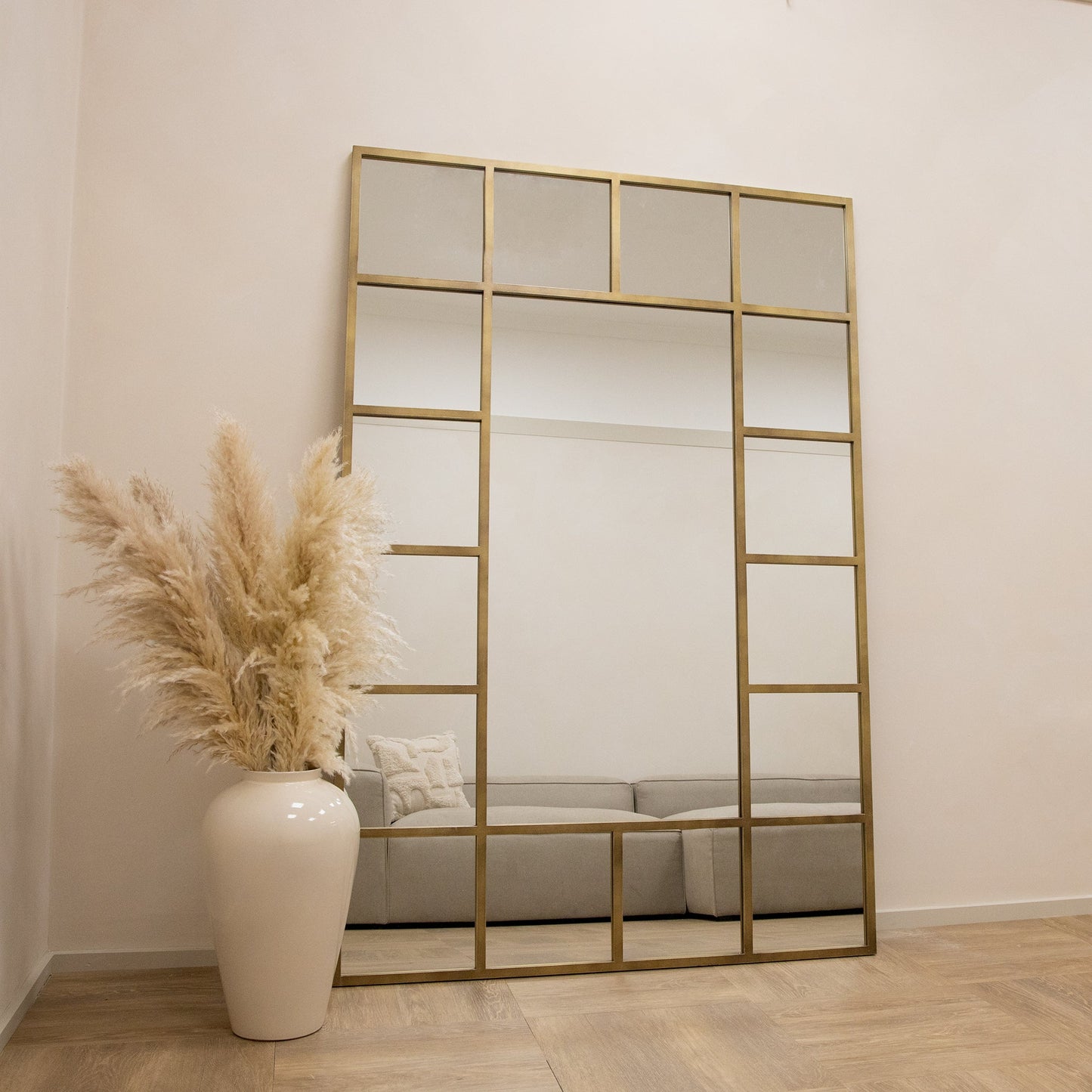 Camden - Specchio a Finestra Industriale in Metallo a Figura Intera Oro 179cm x 119cm
