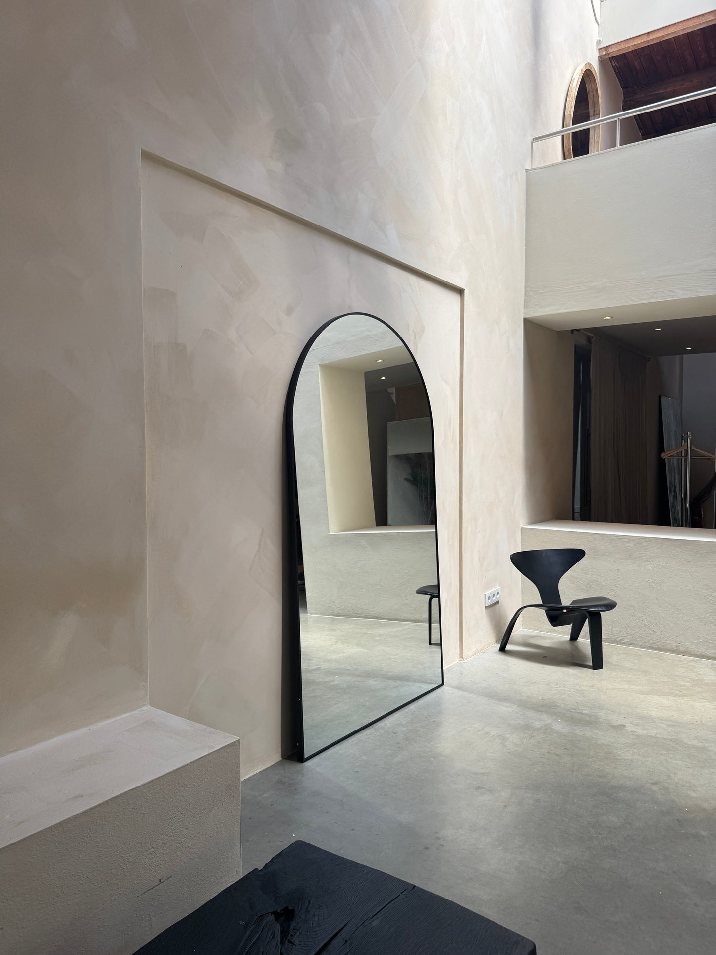 Specchio da Parete Gigante Mega Moon - 200 cm x 120 cm - Nero Elegante