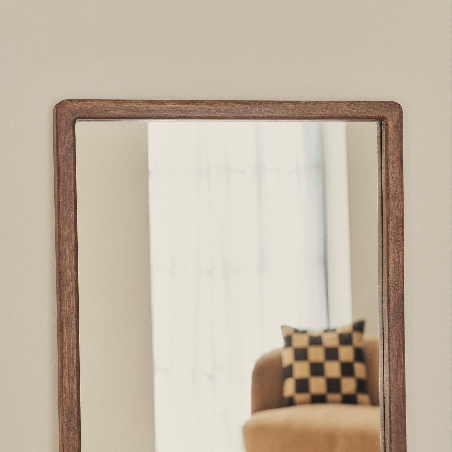 Arden - Specchio Intero in Legno Scuro 140cm x 45cm