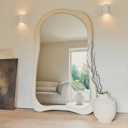 Arcurva - Specchio Irregolare Grande a Figura Intera in Cemento 190cm x 120cm