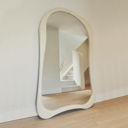 Arcurva - Specchio Irregolare Grande a Figura Intera in Cemento 190cm x 120cm