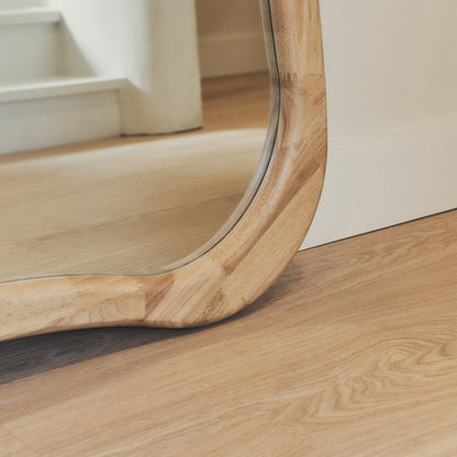 Arcurva - Specchio Irregolare Grande a Figura Intera in Legno Chiaro 190cm x 120cm