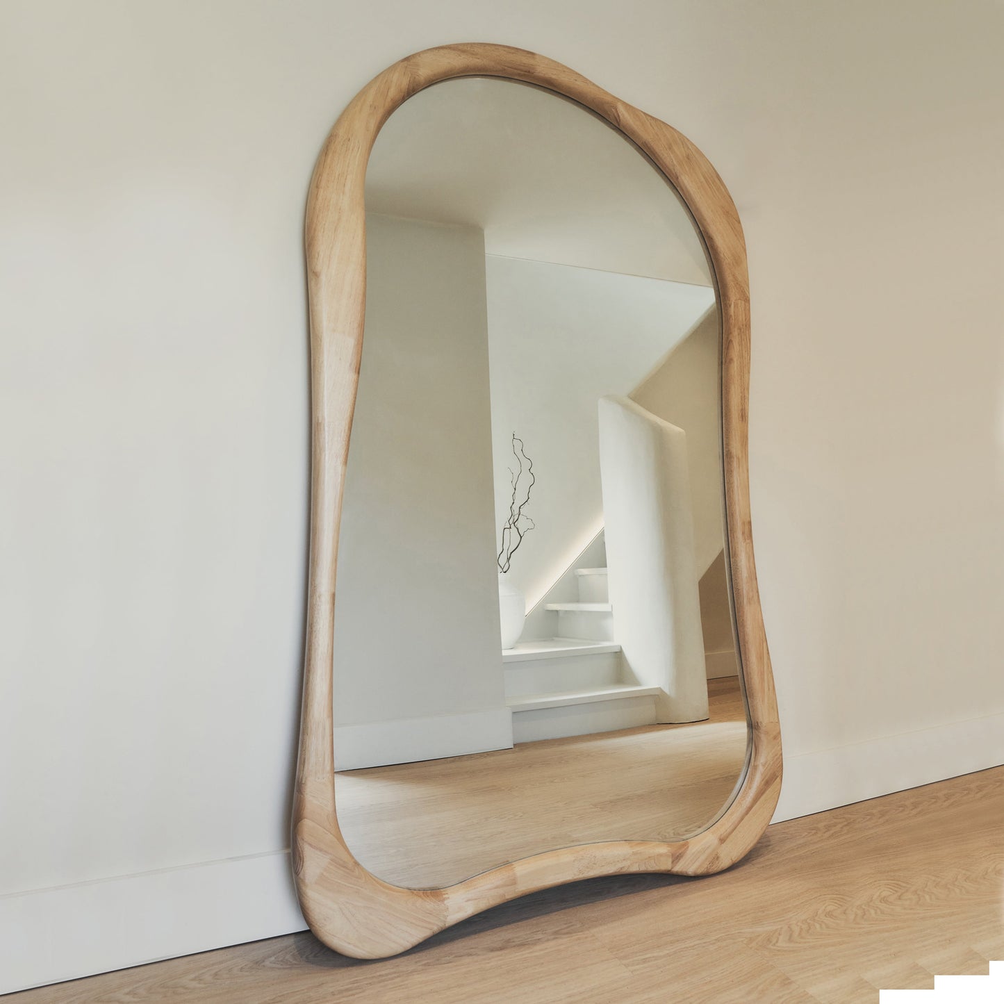 Arcurva - Specchio Irregolare Grande a Figura Intera in Legno Chiaro 190cm x 120cm