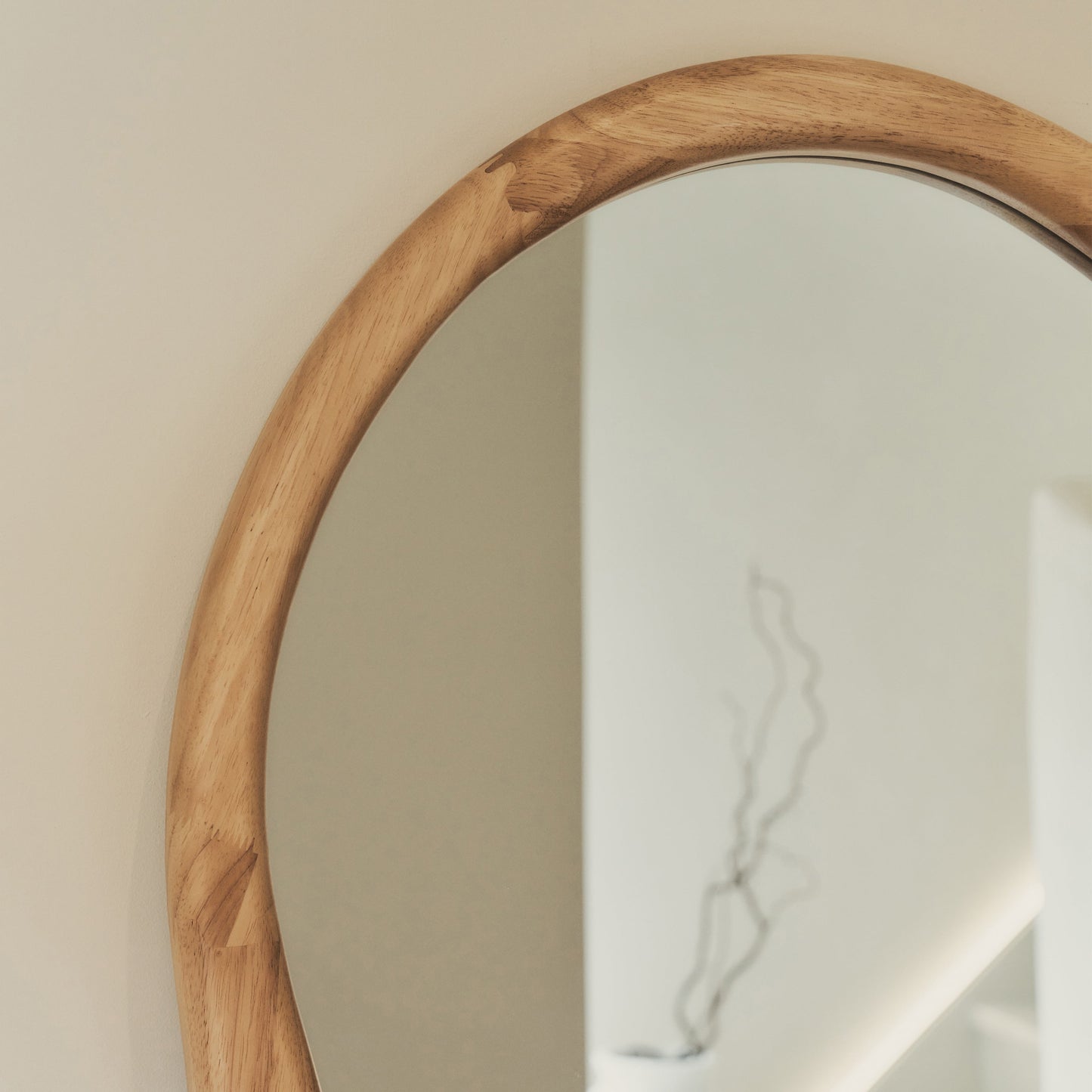 Arcurva - Specchio Irregolare Grande Intero in Legno Chiaro 170cm x 85cm