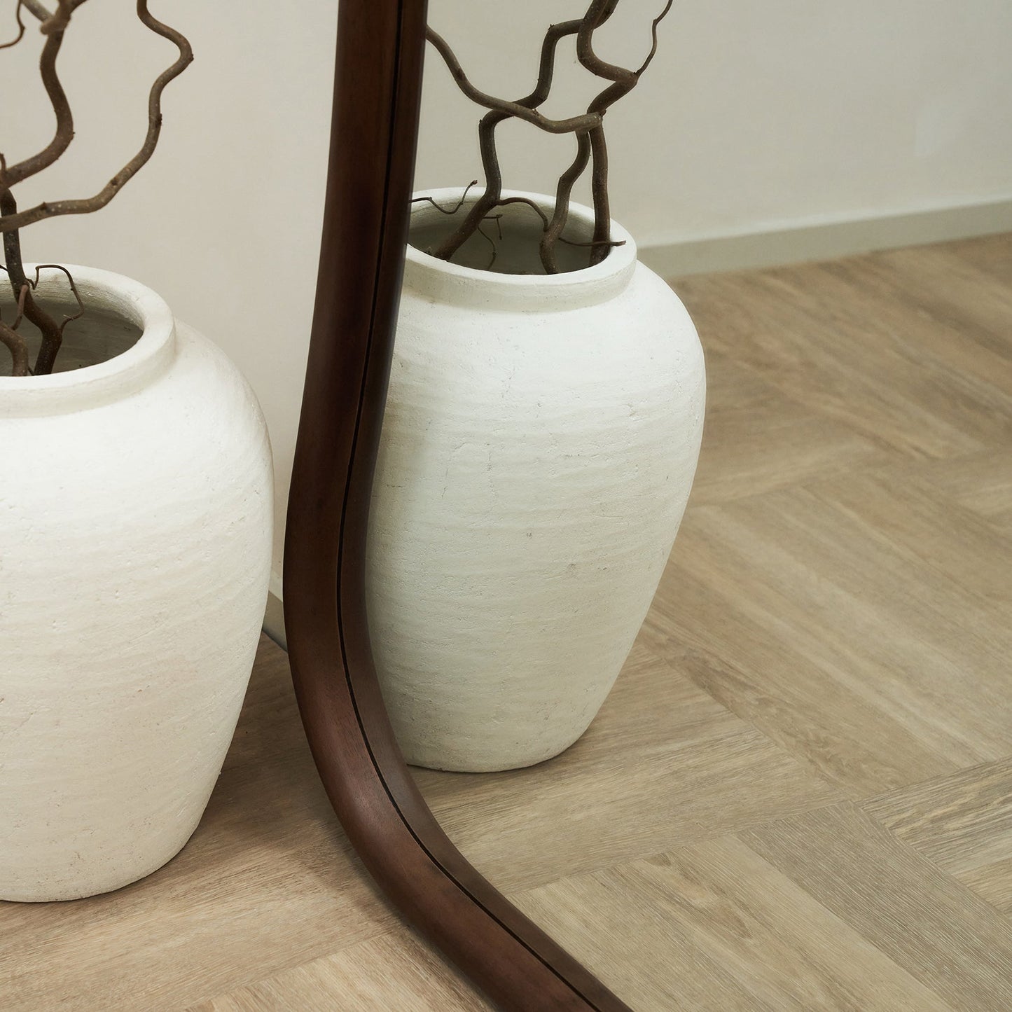 Aaliyah - Specchio Irregolare Grande a Figura Intera in Legno Scuro 180cm x 110cm