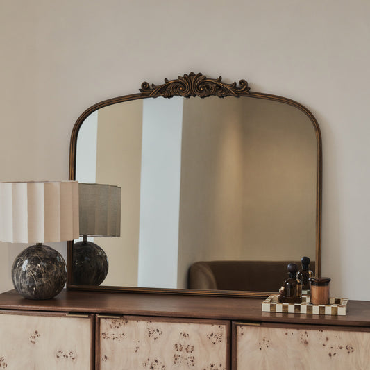 Amelia - Specchio Sopracamino ad Arco in Metallo Dorato 100cm x 87cm