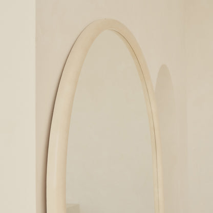 Amora - Specchio Arcuato in Cemento a Figura Intera Grande 200cm x 120cm