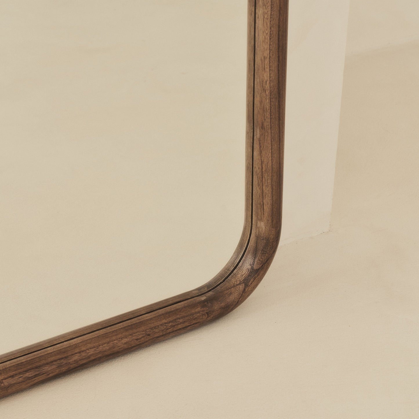 Amora - Specchio ad Arco in Legno Caldo a Figura Intera Grande 180cm x 90cm
