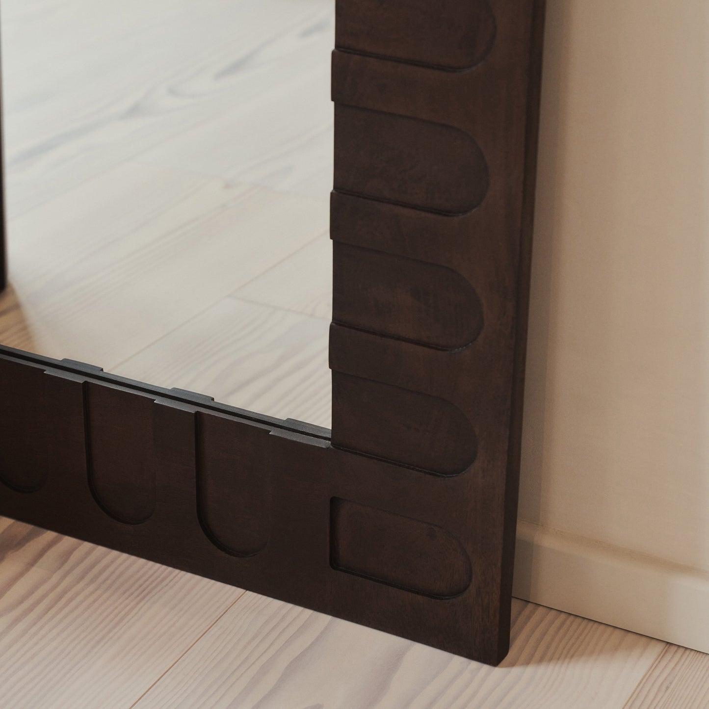 Valor - Specchio ad Arco Premium Grande in Legno Scuro 190cm x 110cm