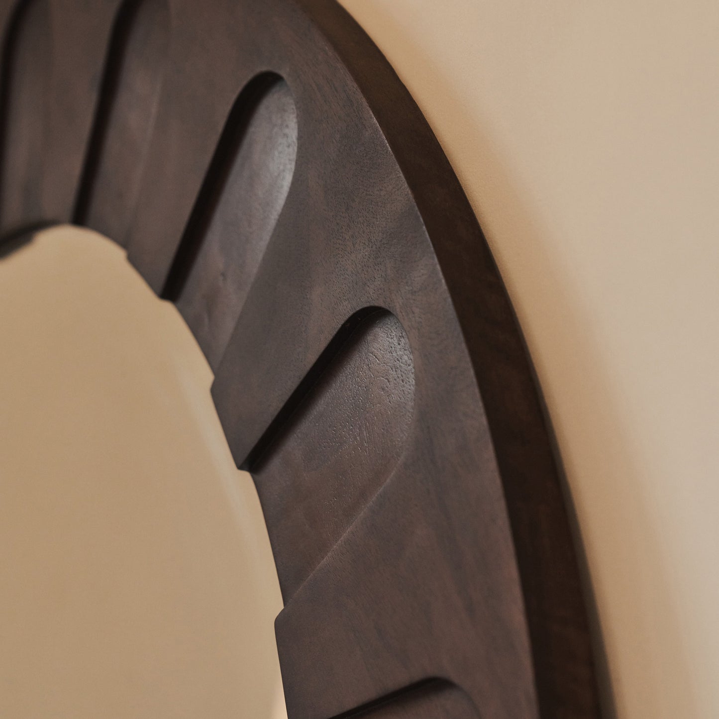 Valor - Specchio ad Arco Premium Grande in Legno Scuro 190cm x 110cm