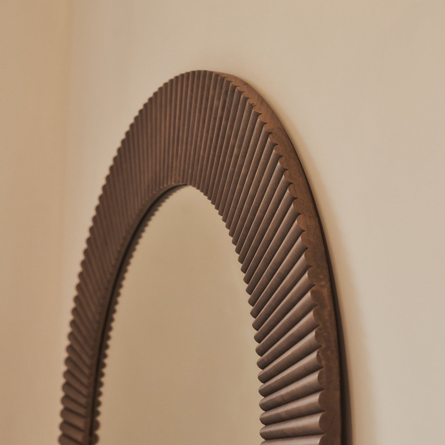 Sloane - Specchio ad Arco Premium Grande Legno Caldo 180cm x 100cm