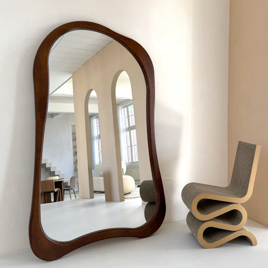 Arcurva - Specchio Irregolare Grande in Legno Scuro a Figura Intera 190 cm x 120 cm