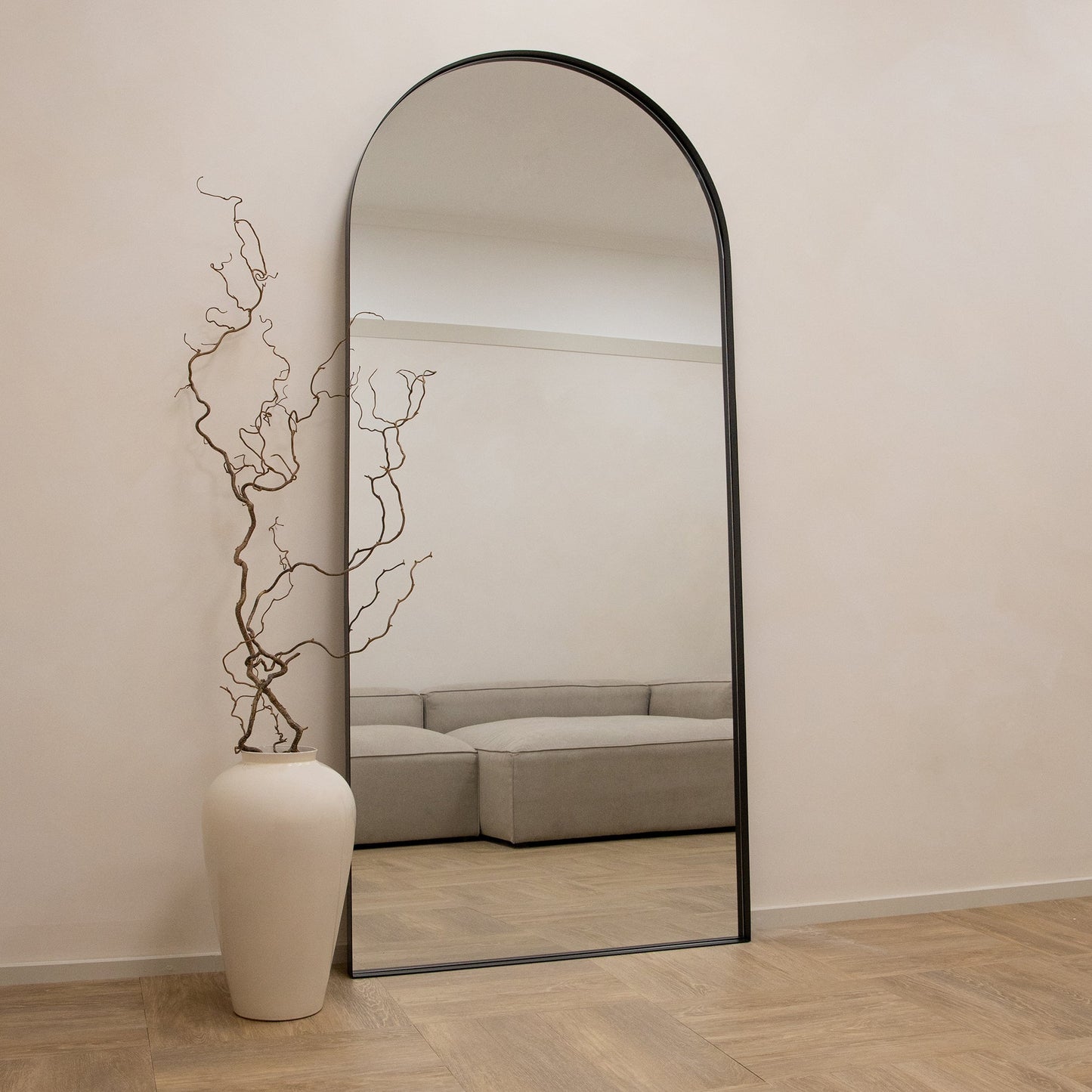 Arcus - Specchio ad Arco in Metallo Nero a Figura Intera 200cm x 90cm