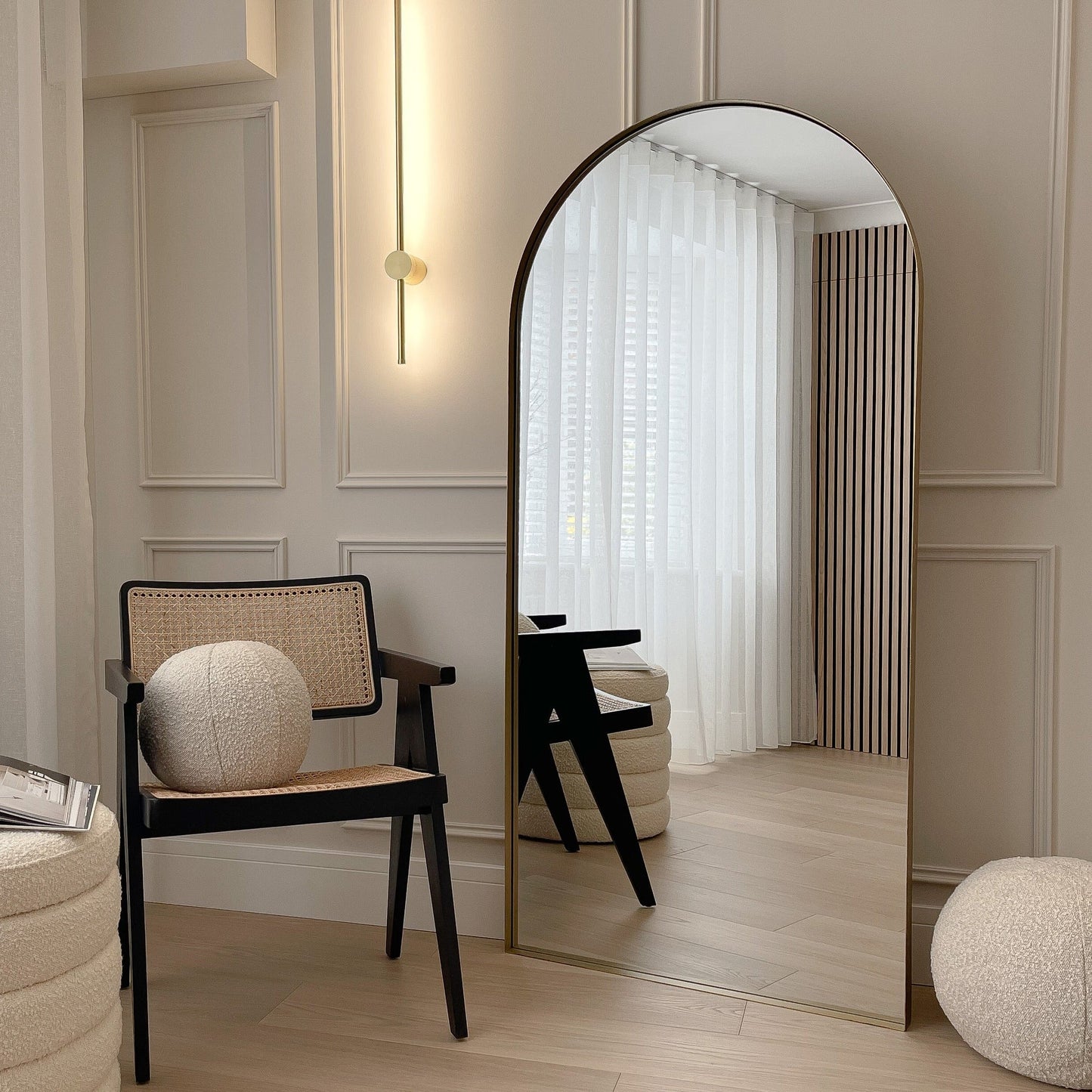 Arcus - Specchio ad Arco da Terra in Metallo Oro 170cm x 80cm