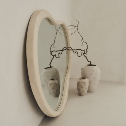 Arcurva - Specchio Irregolare Sopra-camino Grande in Cemento 130cm x 80cm