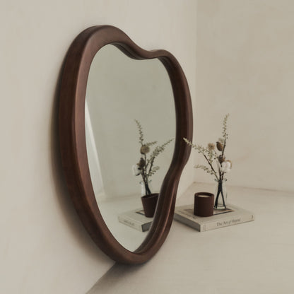 Arcurva - Specchio Irregolare Grande Sopracamino in Legno Scuro 130cm x 80cm