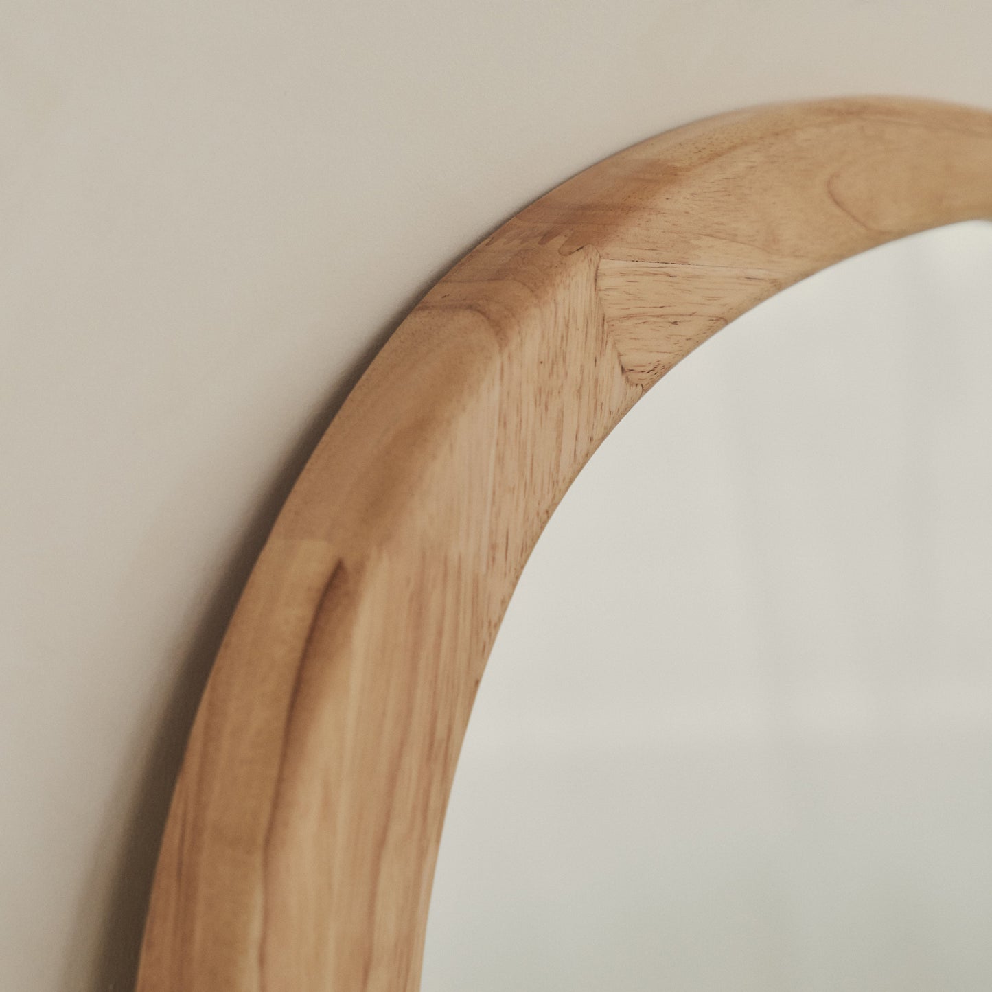Arcurva - Specchio Irregolare Grande Sopra Camino in Legno Chiaro 130cm x 80cm
