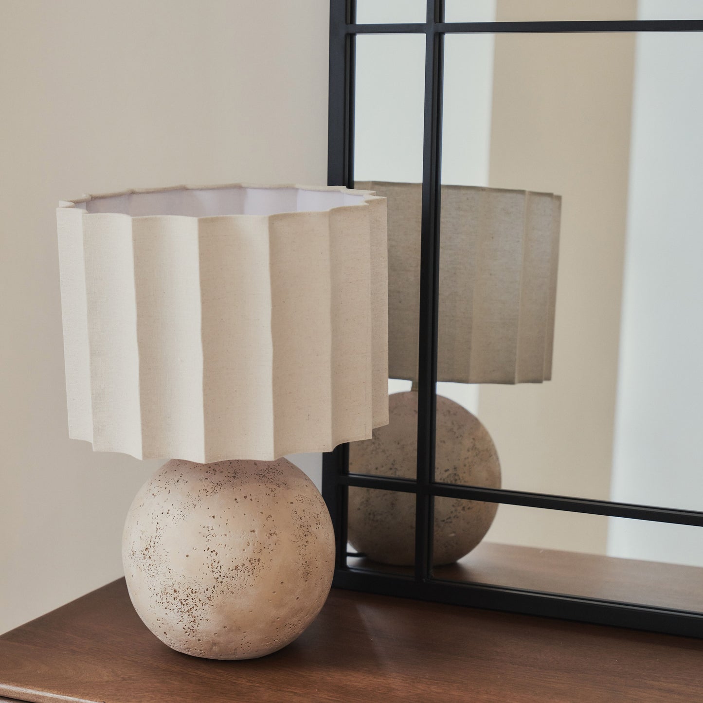 Bexley - Specchio da Parete Rettangolare in Metallo Nero 100cm x 70cm