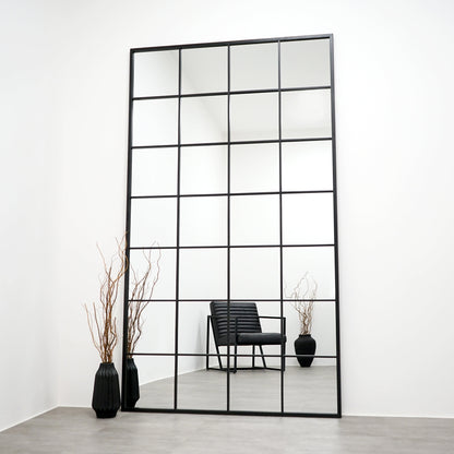 Brooklyn - Specchio Grande in Metallo Nero a Figura Intera 210cm x 120cm