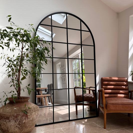 Brooklyn - Specchio ad Arco in Metallo Nero Grandezza Naturale 200cm x 120cm