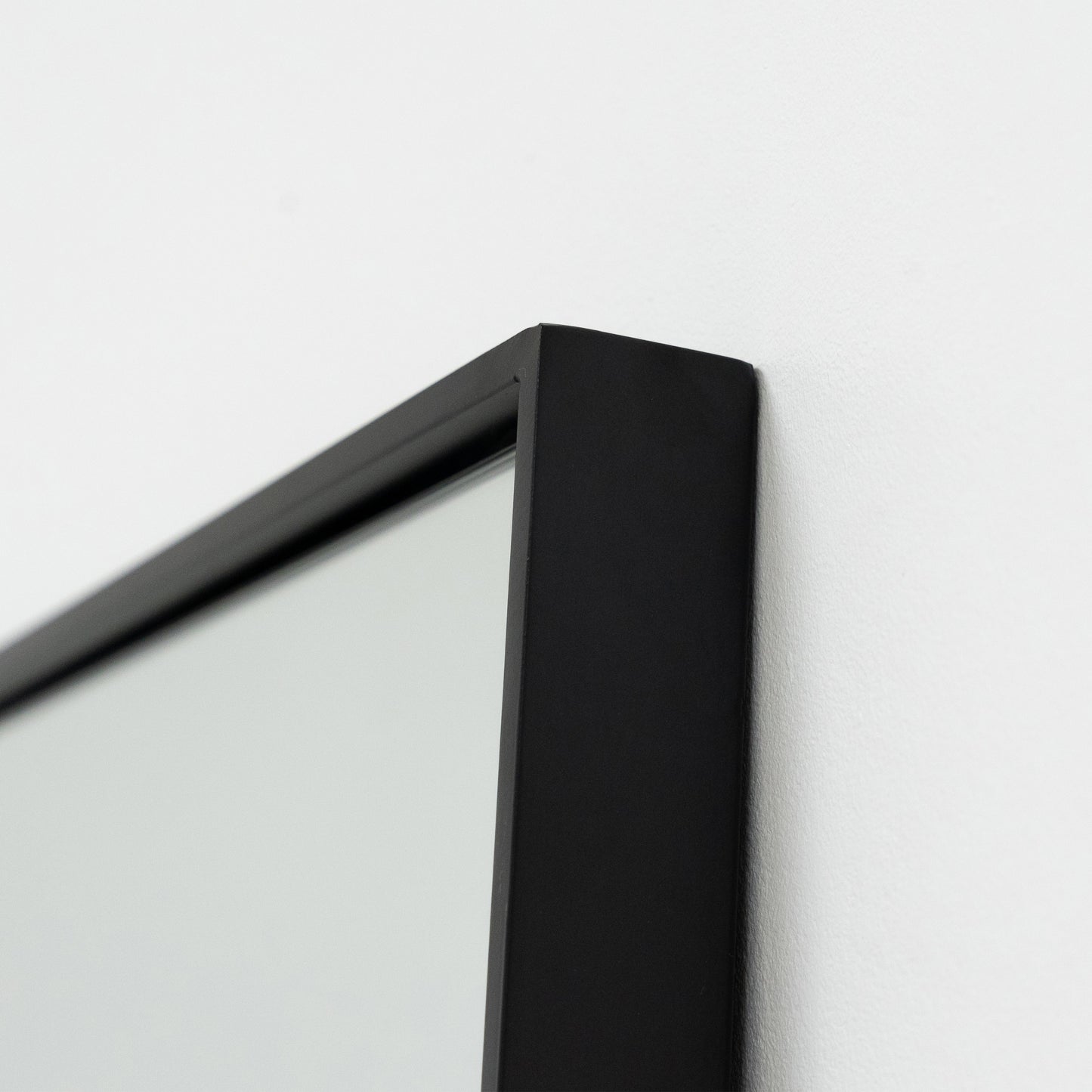 Theo - Specchio Grande in Metallo Nero a Figura Intera 200cm x 100cm