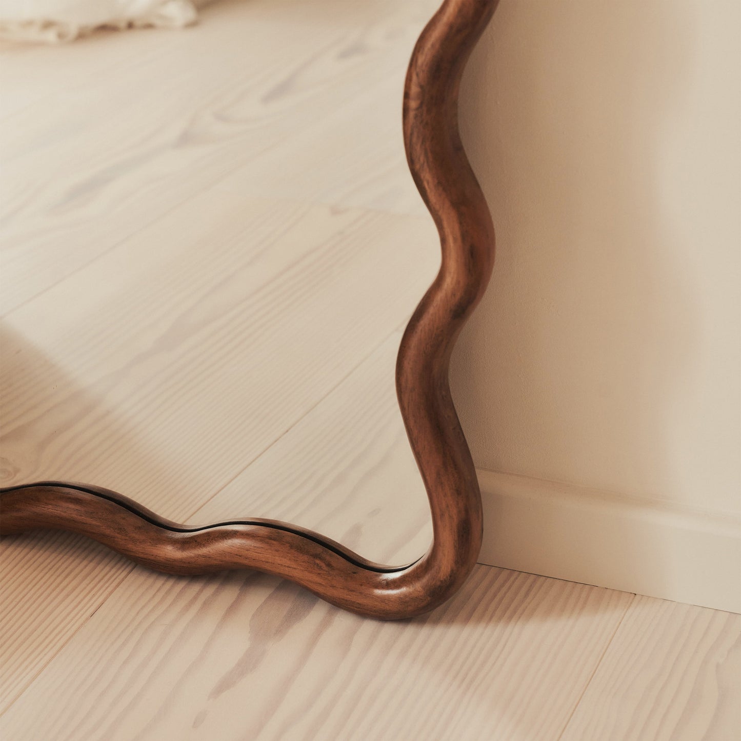 Marea - Specchio Intero Retro Ondulato in Legno Scuro 170cm x 80cm