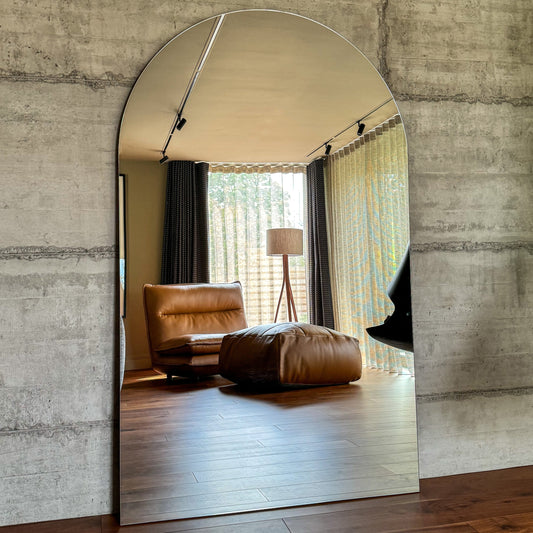 Edge - Specchio Grande ad Arco Senza Cornice a Figura Intera 179cm x 110cm