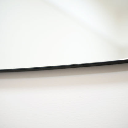 Edge - Grande Specchio Irregolare a Laghetto Senza Cornice 100cm x 75cm