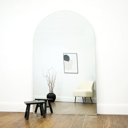 Edge - Specchio Grande ad Arco Senza Cornice a Figura Intera 179cm x 110cm