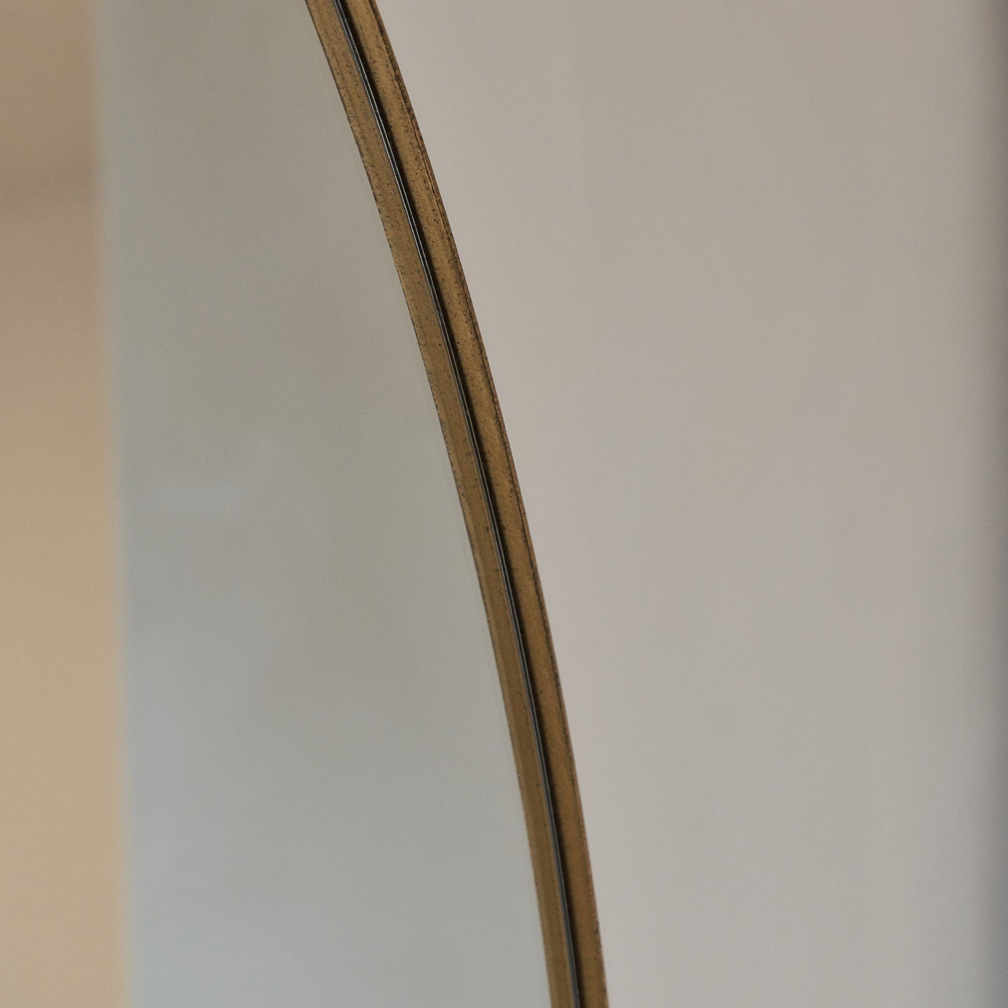 Theo - Specchio da Parete Grande in Metallo Rotondo Oro 120cm x 120cm
