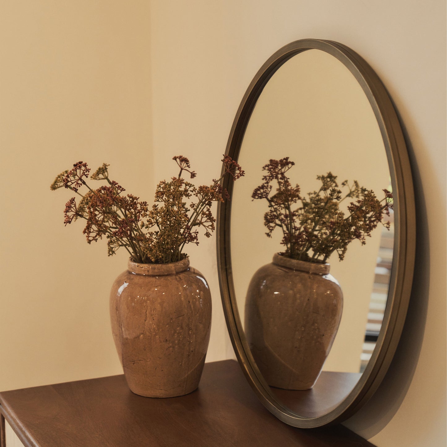 Higgins - Specchio da Parete Rotondo Moderno in Metallo Dorato 60cm x 60cm