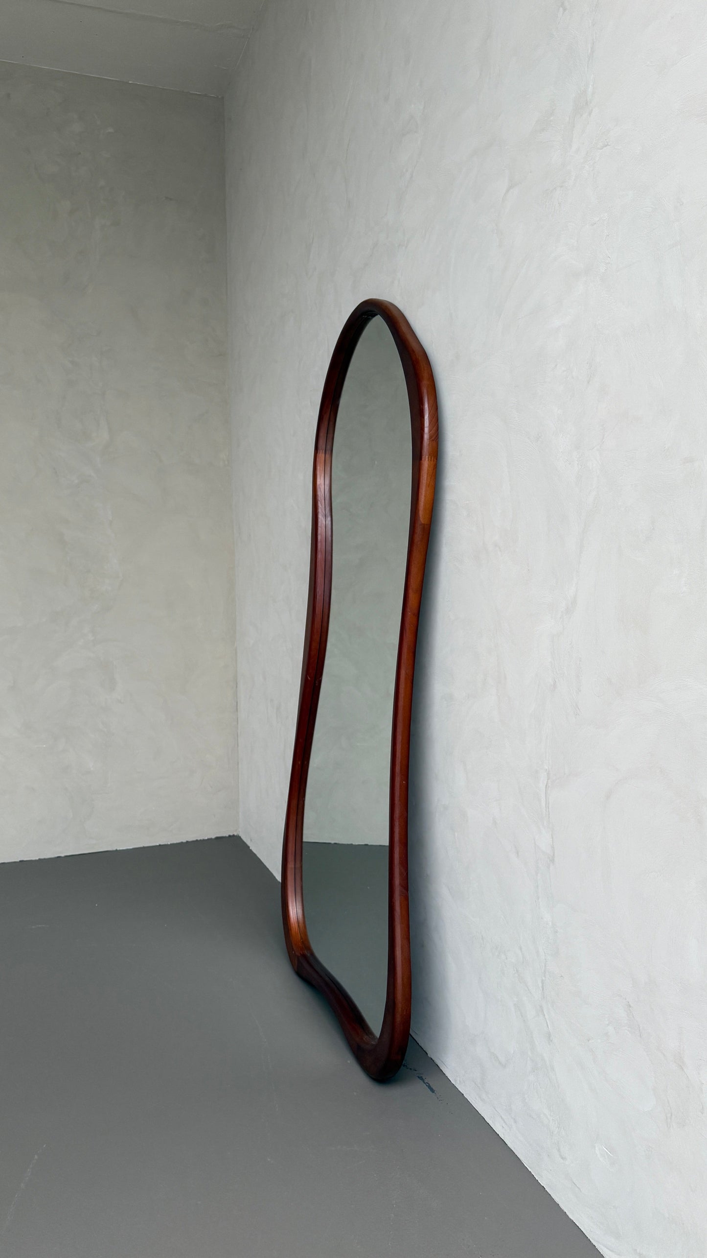 Specchio da Terra Organico in Legno Mira Walnut – 200 x 100 cm