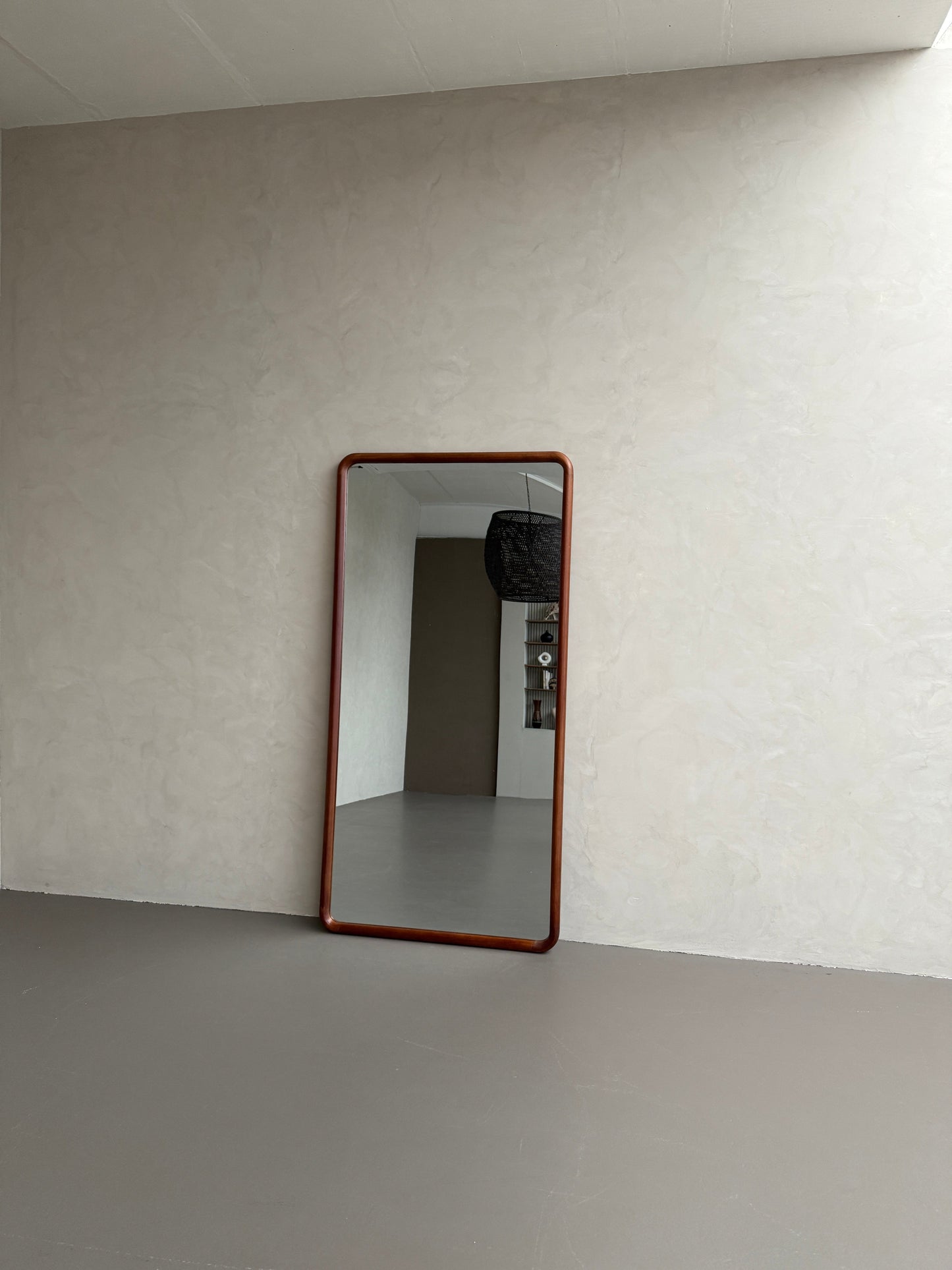 Elin Walnut – Specchio da Terra Rettangolare in Legno Massello 200 x 100 cm