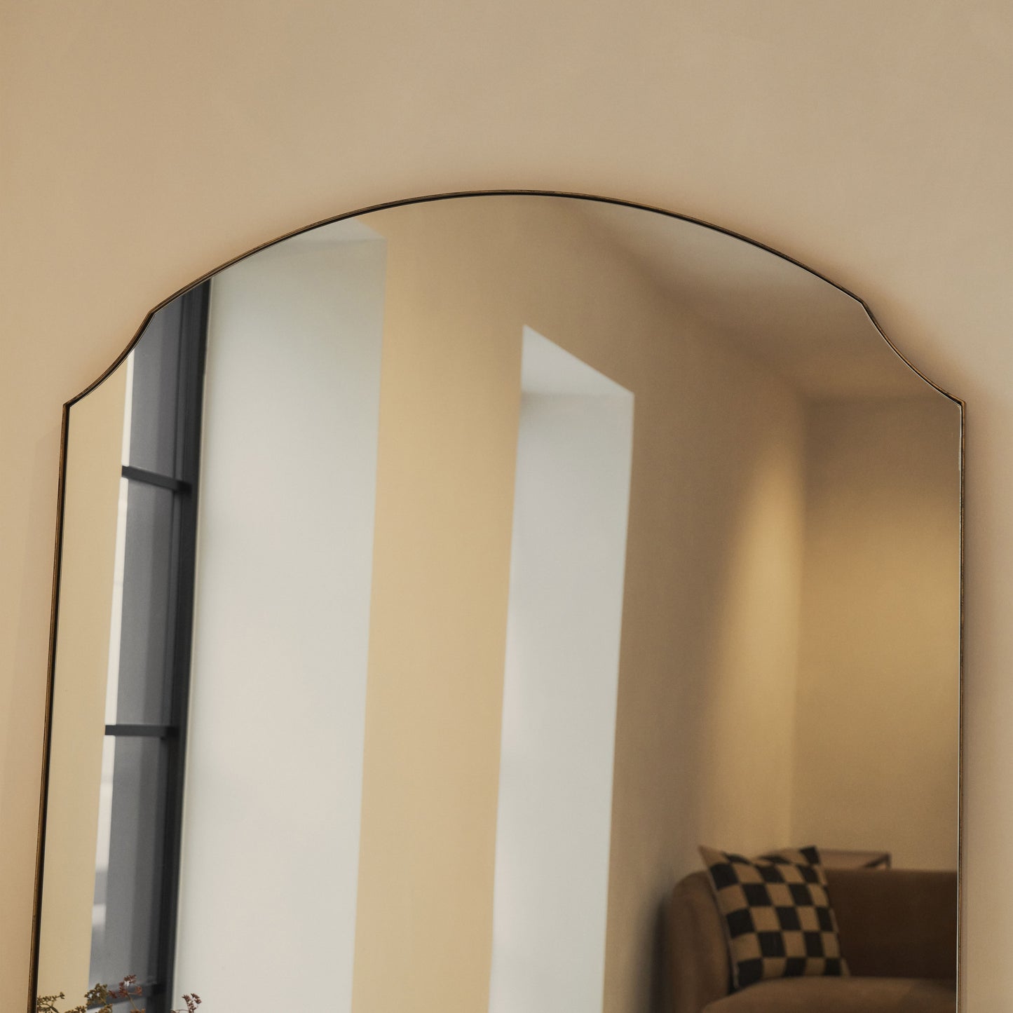 Isla - Specchio ad Arco in Metallo Dorato a Figura Intera Grande 190cm x 120cm