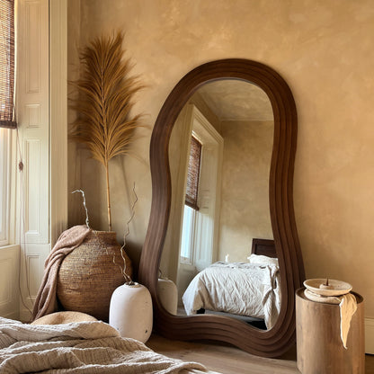 Luciana - Specchio Grande a Figura Intera Irregolare in Legno Scuro 200cm x 120cm