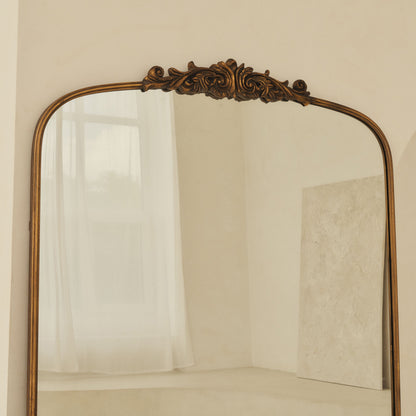Amelia - Specchio ad Arco in Metallo Oro a Figura Intera 200cm x 120cm