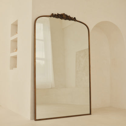 Amelia - Specchio ad Arco in Metallo Oro a Figura Intera 200cm x 120cm