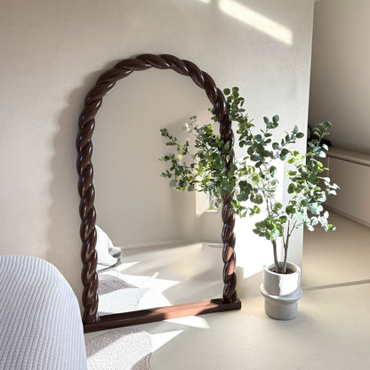 Ophelia - Specchio Grande ad Arco con Corda Intrecciata Finitura Cioccolato Lucido 180cm x 105cm