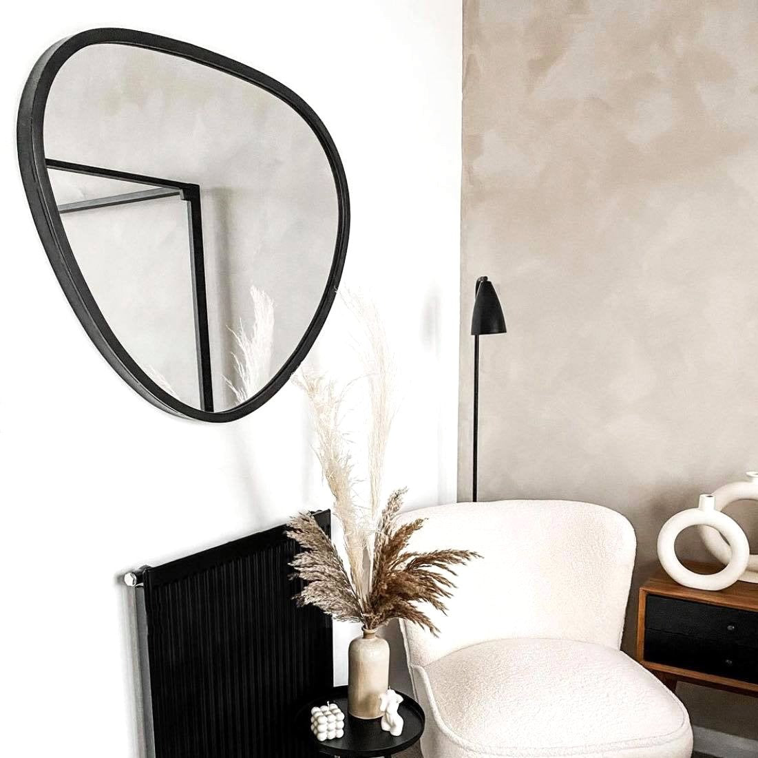 Pebble - Specchio da Parete Irregolare Grande in Metallo Nero 110cm x 90cm
