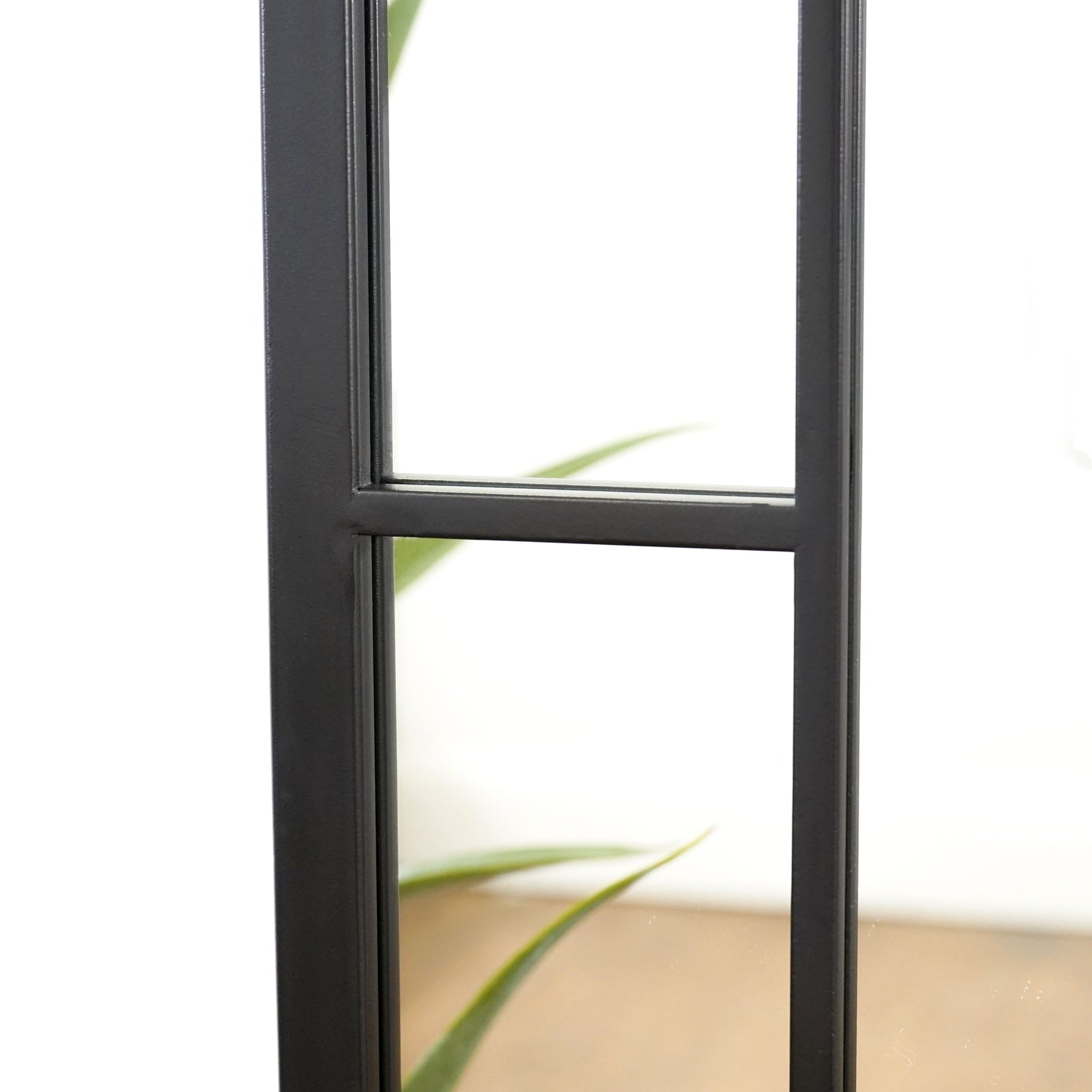 Bexley - Specchio in Metallo Nero a Figura Intera 180cm x 70cm