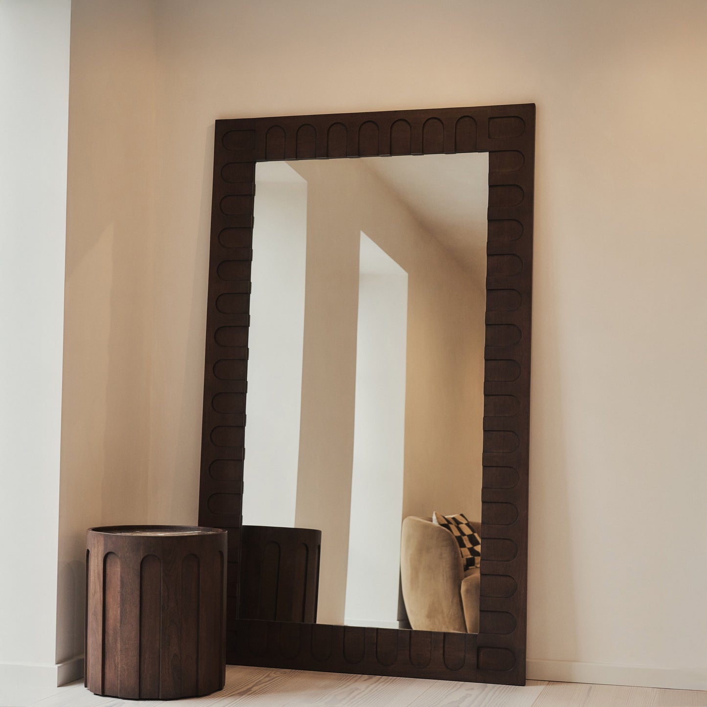 Valor - Specchio Premium Grande in Legno Scuro 200cm x 120cm