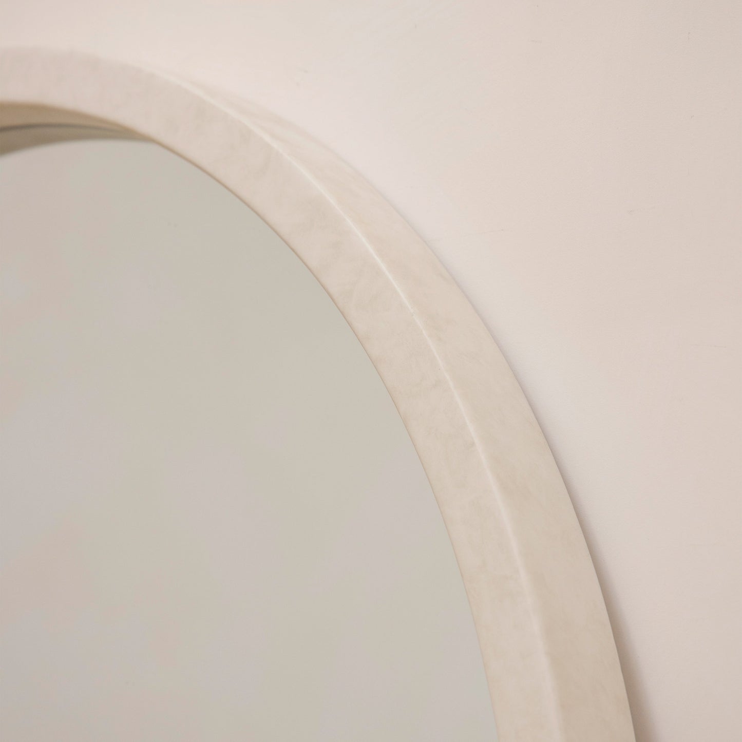 Tamara - Specchio ad Arco in Cemento Grande a Figura Intera 190cm x 110cm
