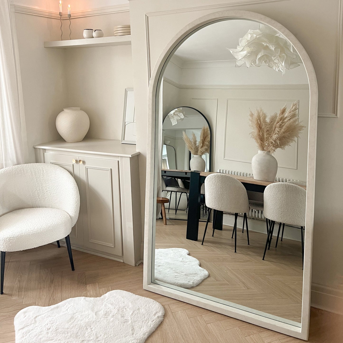 Tamara - Specchio ad Arco in Cemento Grande a Figura Intera 190cm x 110cm