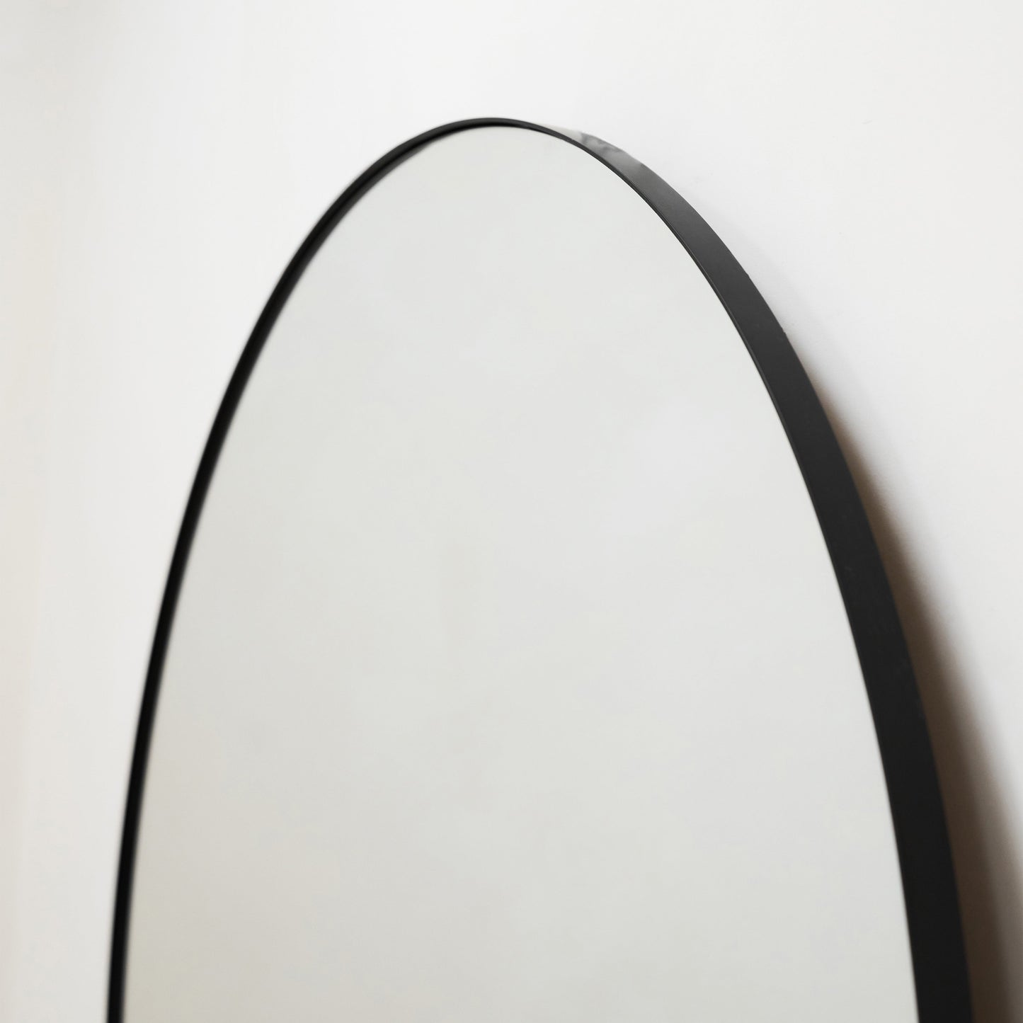 Theo - Specchio da Parete Grande Rotondo in Metallo Nero 120cm x 120cm