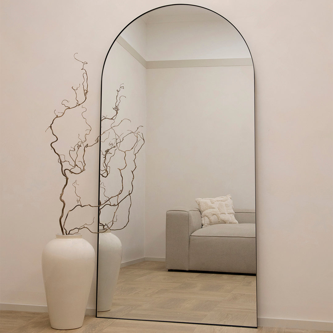 Theo - Specchio Grande in Metallo ad Arco a Figura Intera Nero 180cm x 90cm