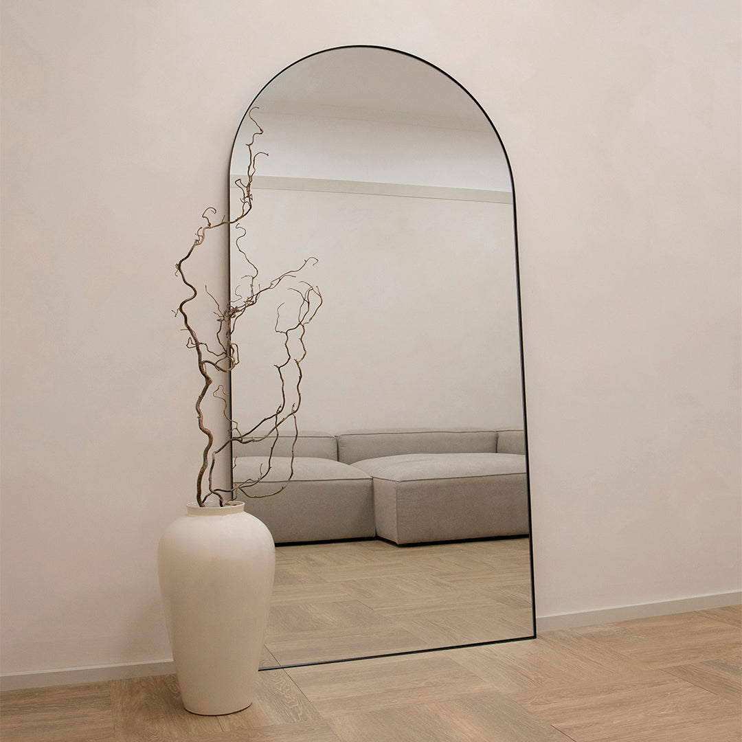 Theo - Specchio Grande in Metallo ad Arco a Figura Intera Nero 180cm x 90cm