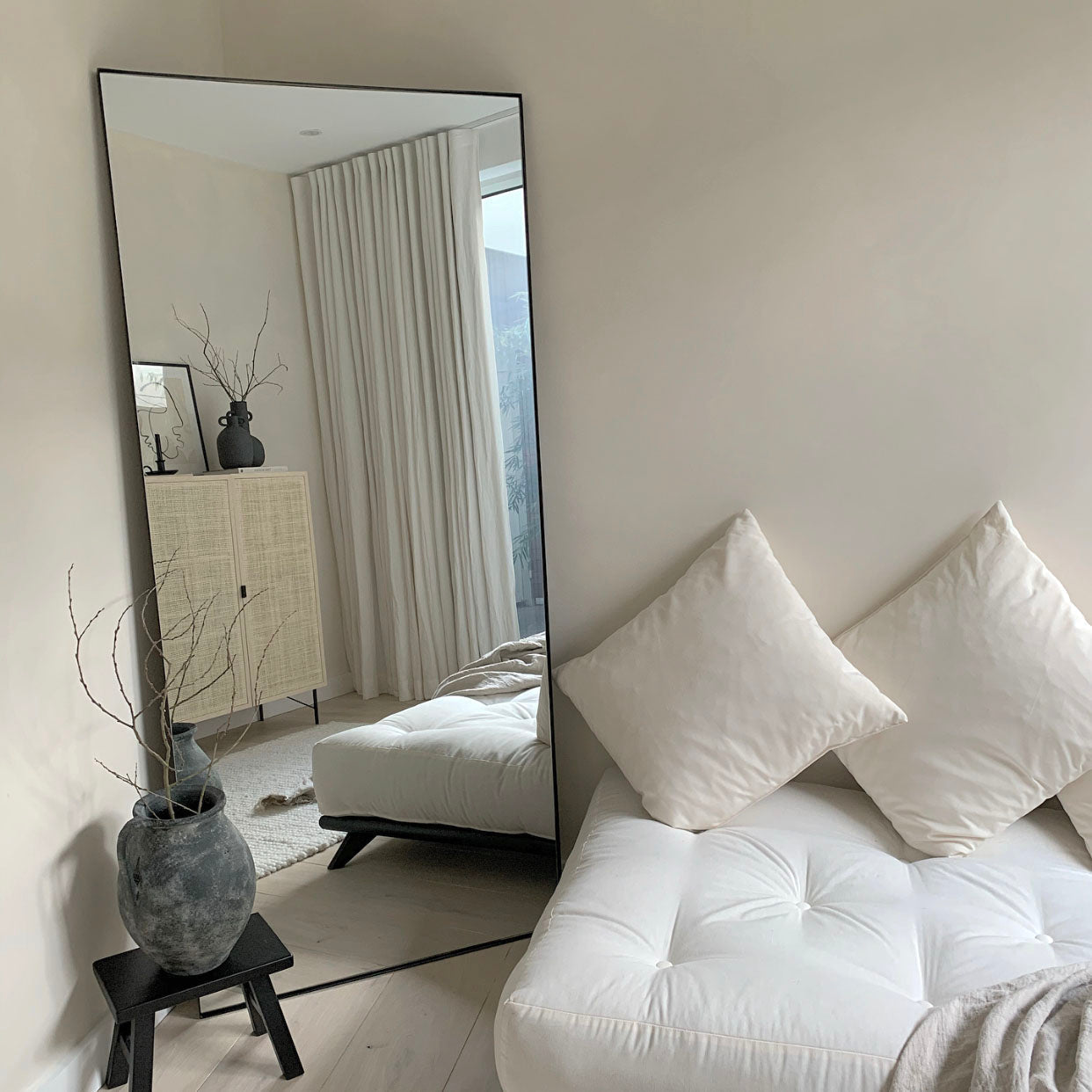 Theo - Specchio Grande Rettangolare in Metallo Nero a Figura Intera 179cm x 80cm