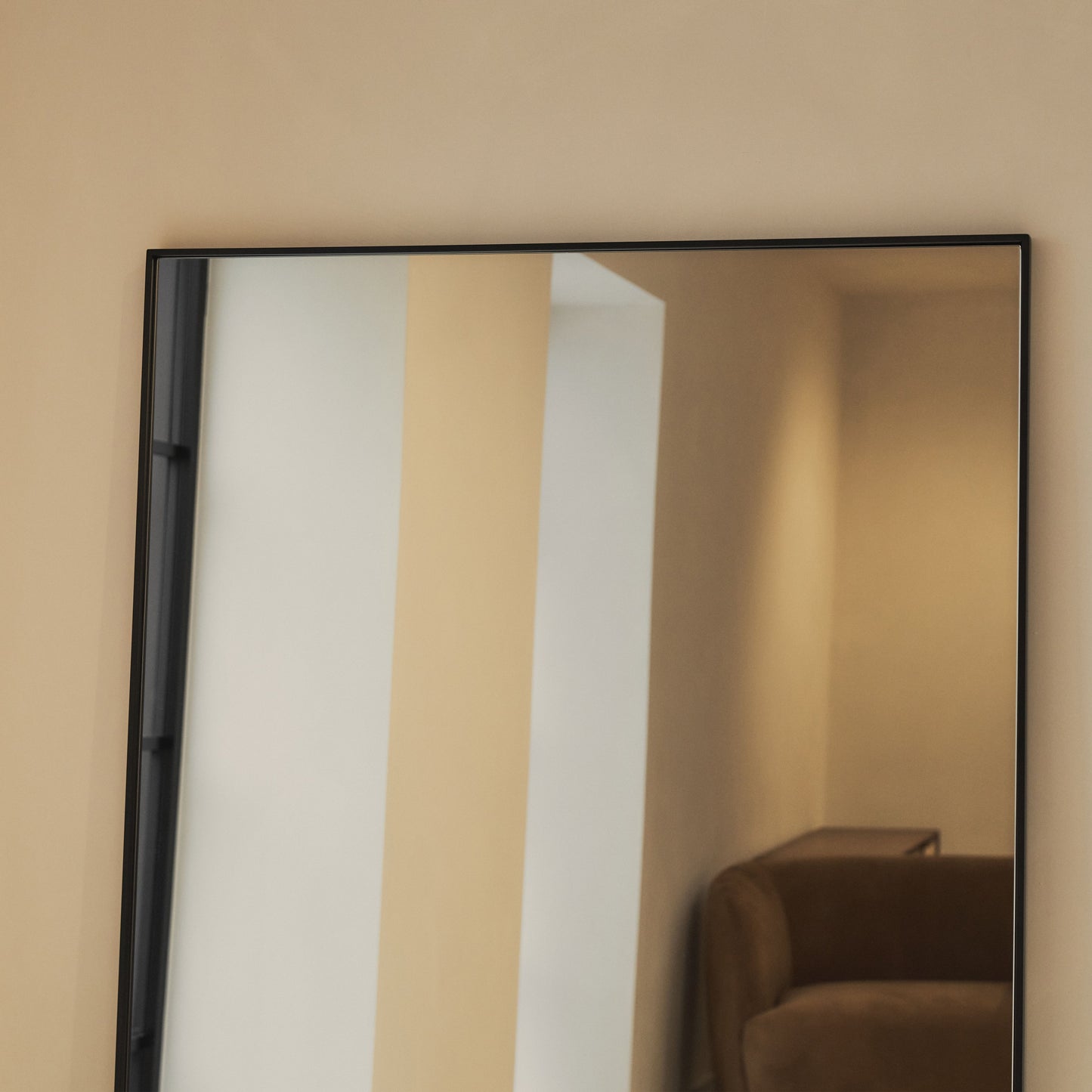Theo - Specchio Grande in Metallo Nero a Figura Intera 180cm x 100cm