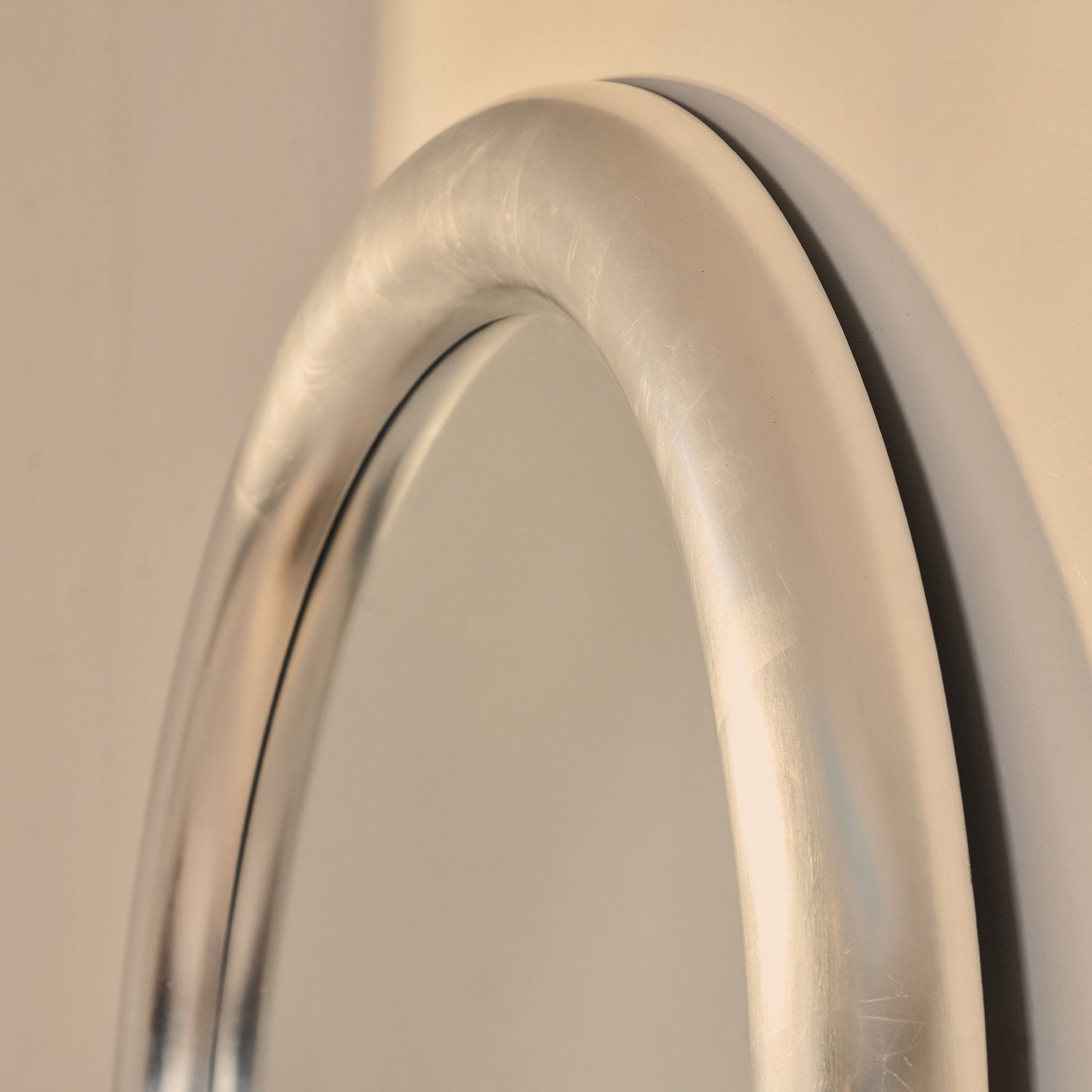 Obsidian - Specchio Grande ad Arco Cromato Spazzolato a Figura Intera 200cm x 120cm